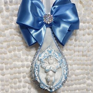 Victorian Exclusive Christmas Ornaments